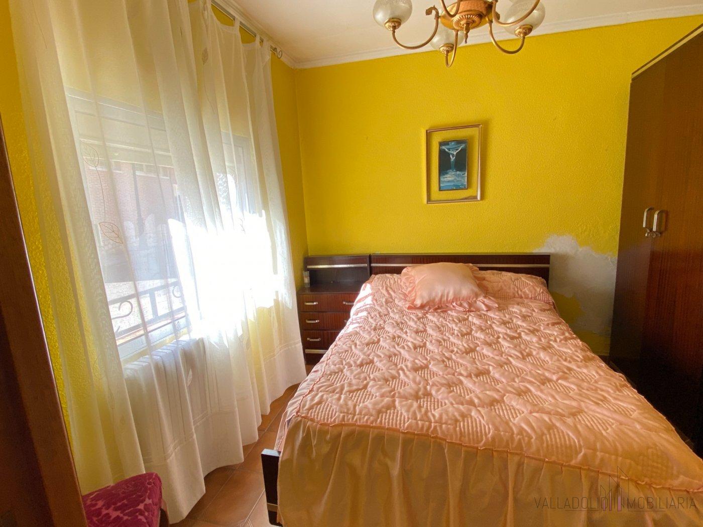 For sale of house in Fuensaldaña