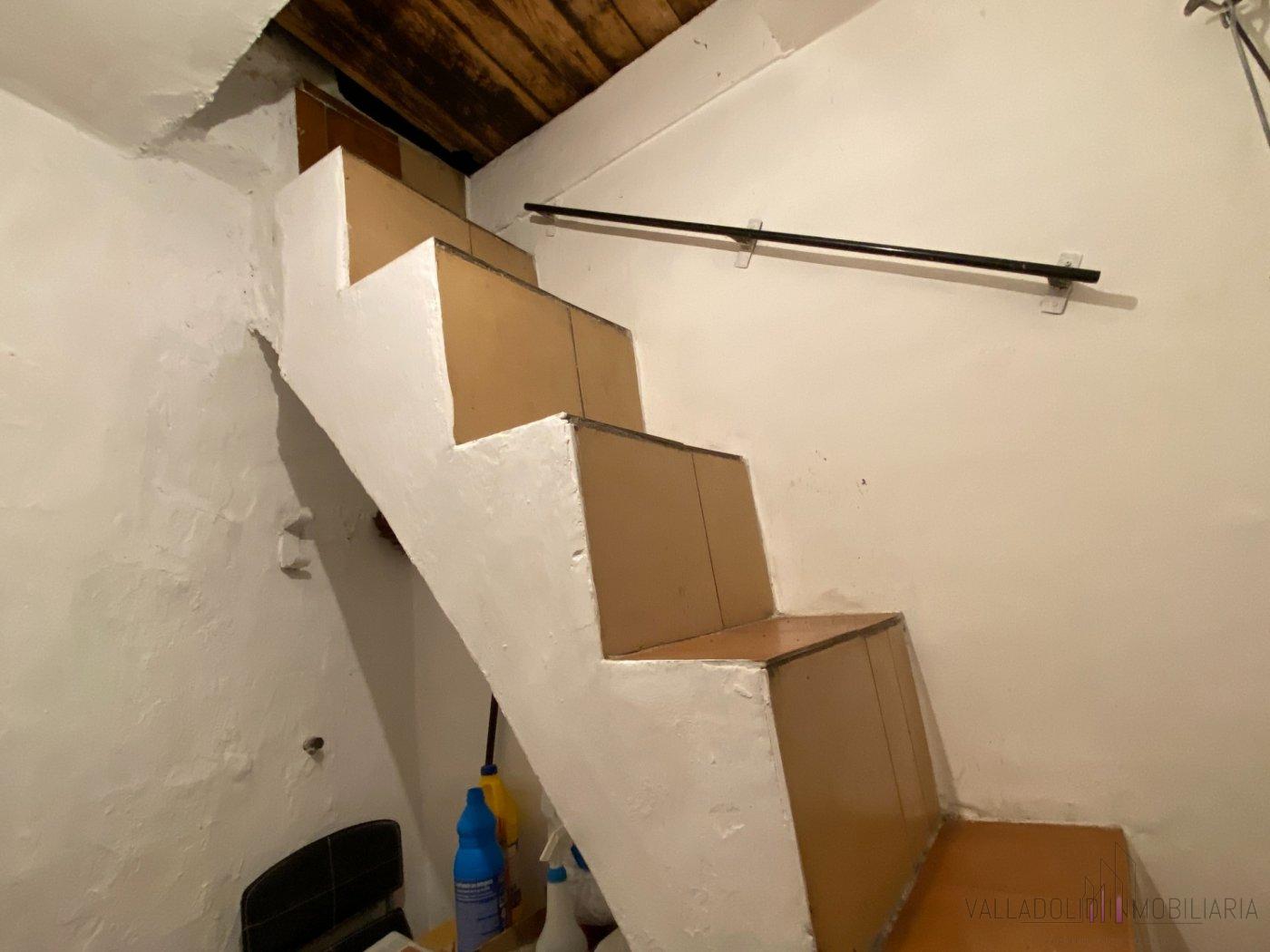 For sale of house in Fuensaldaña