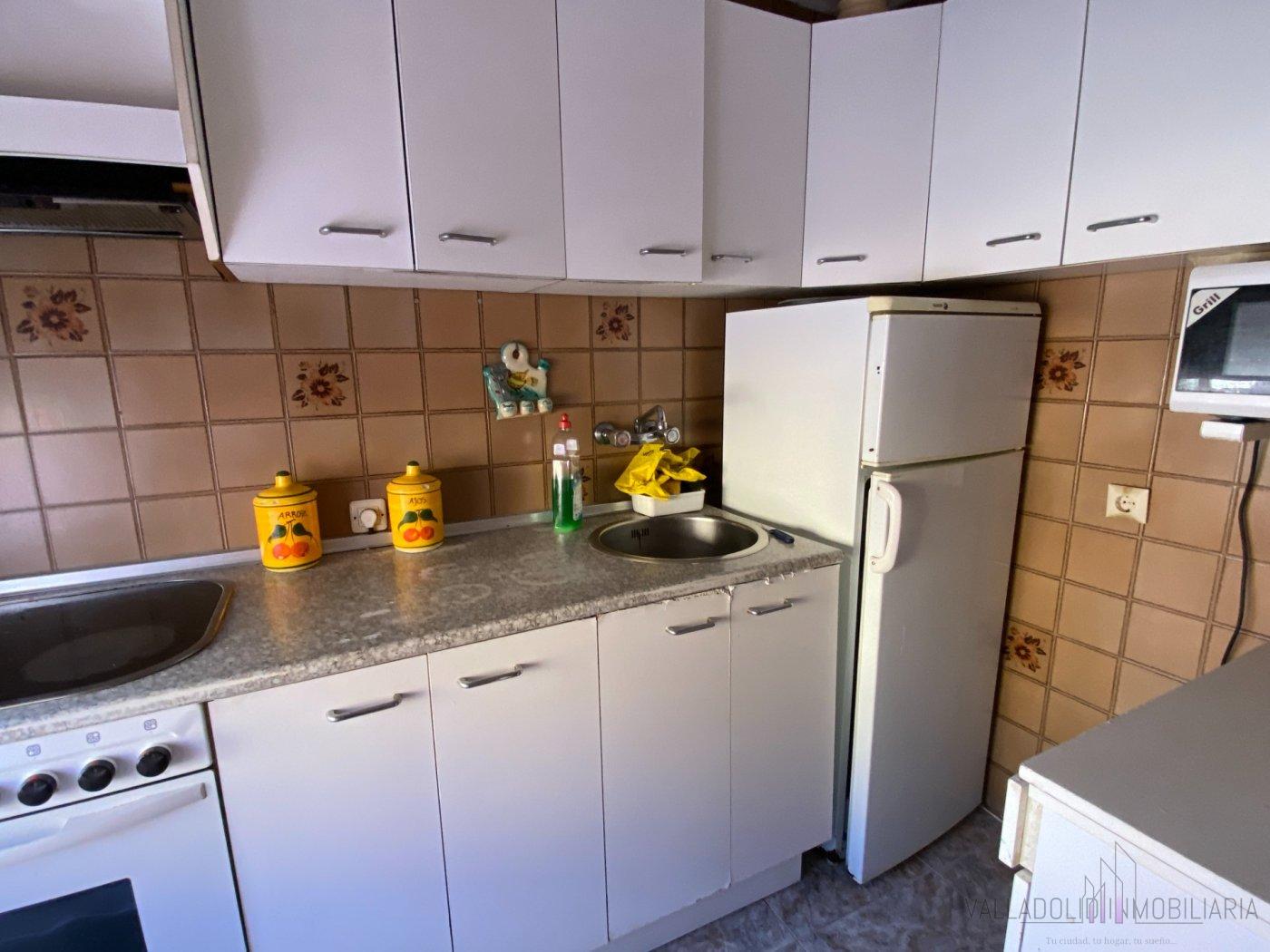For sale of house in Fuensaldaña