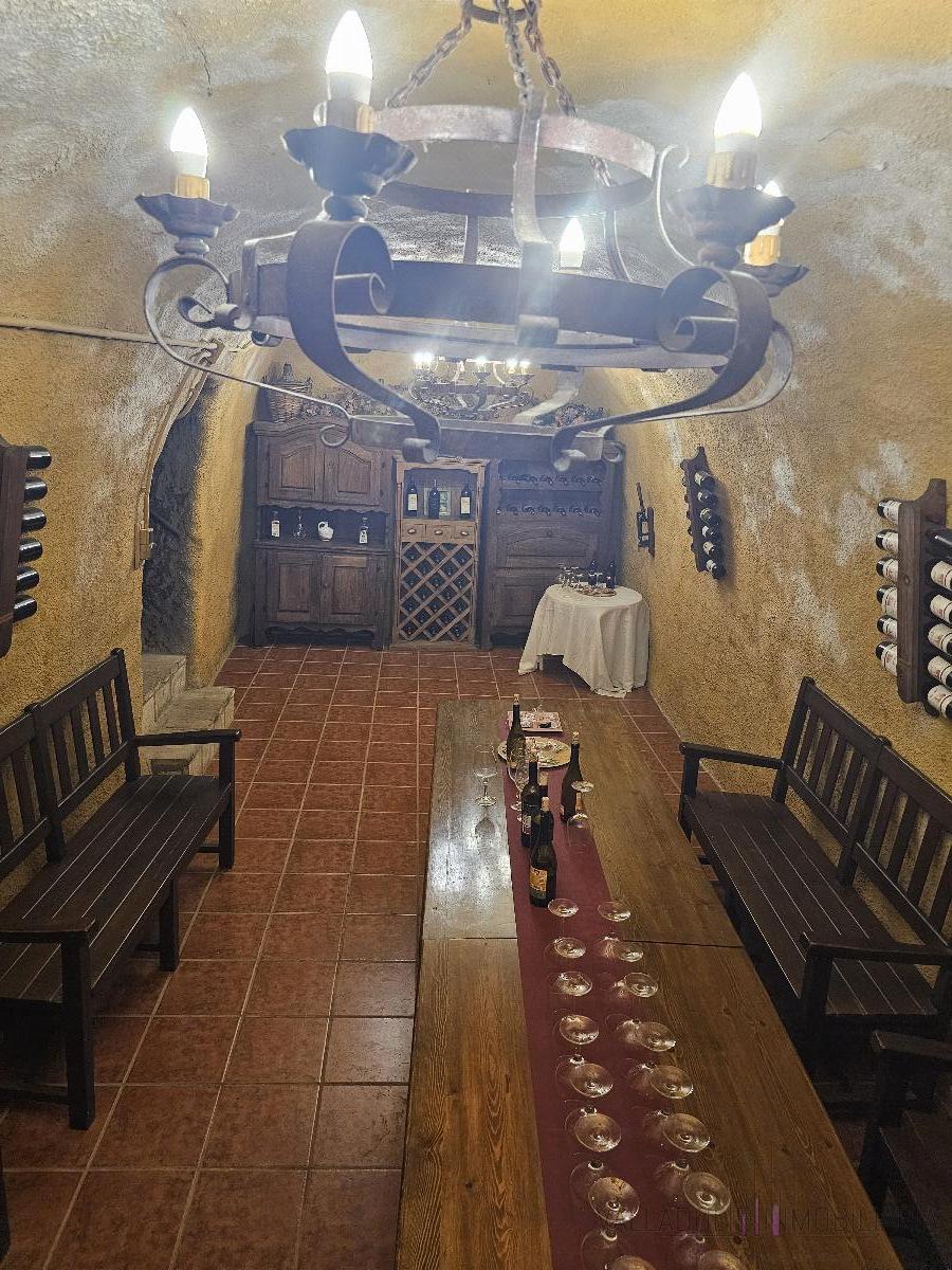 For sale of commercial in Nava del Rey