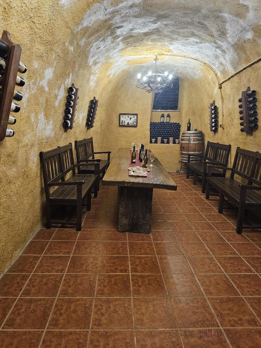 For sale of commercial in Nava del Rey