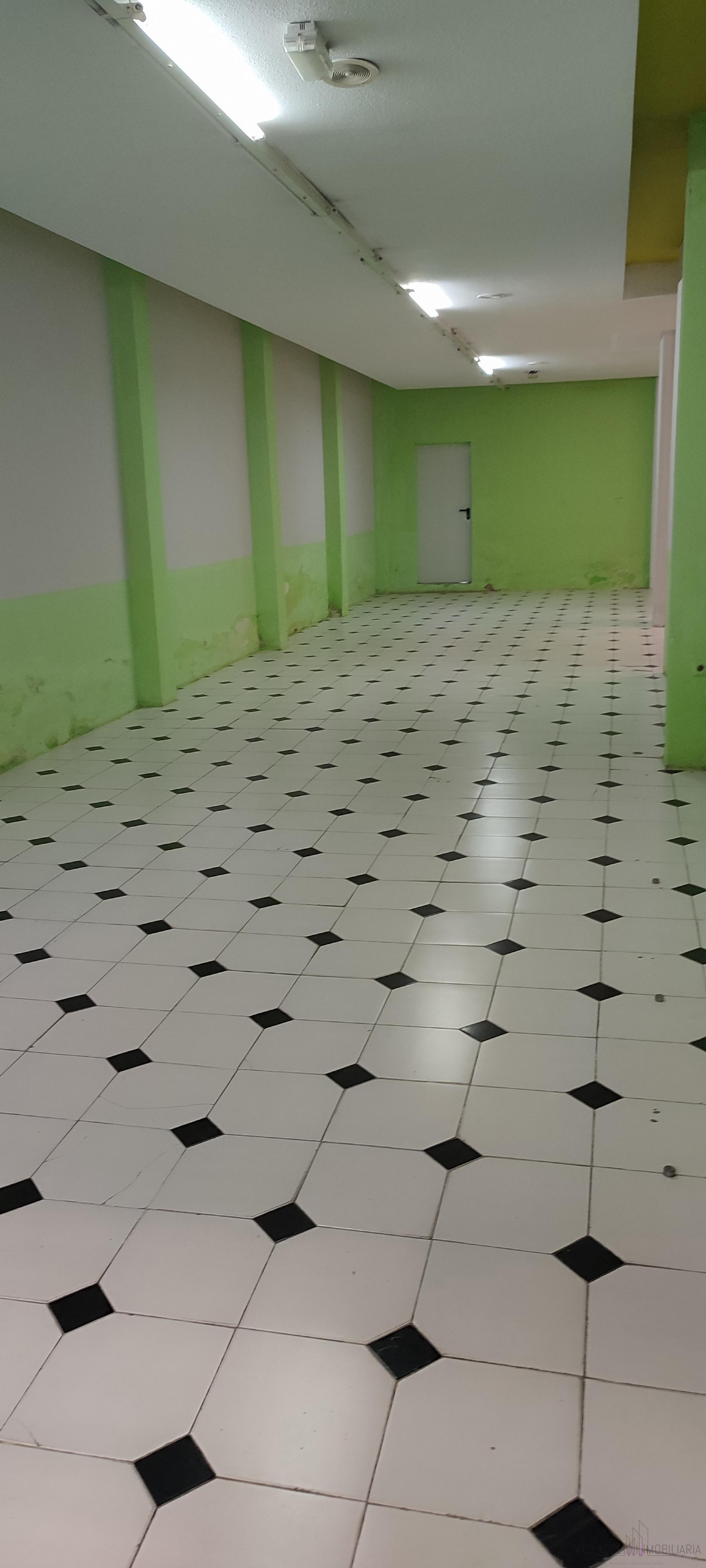 For rent of commercial in Valladolid