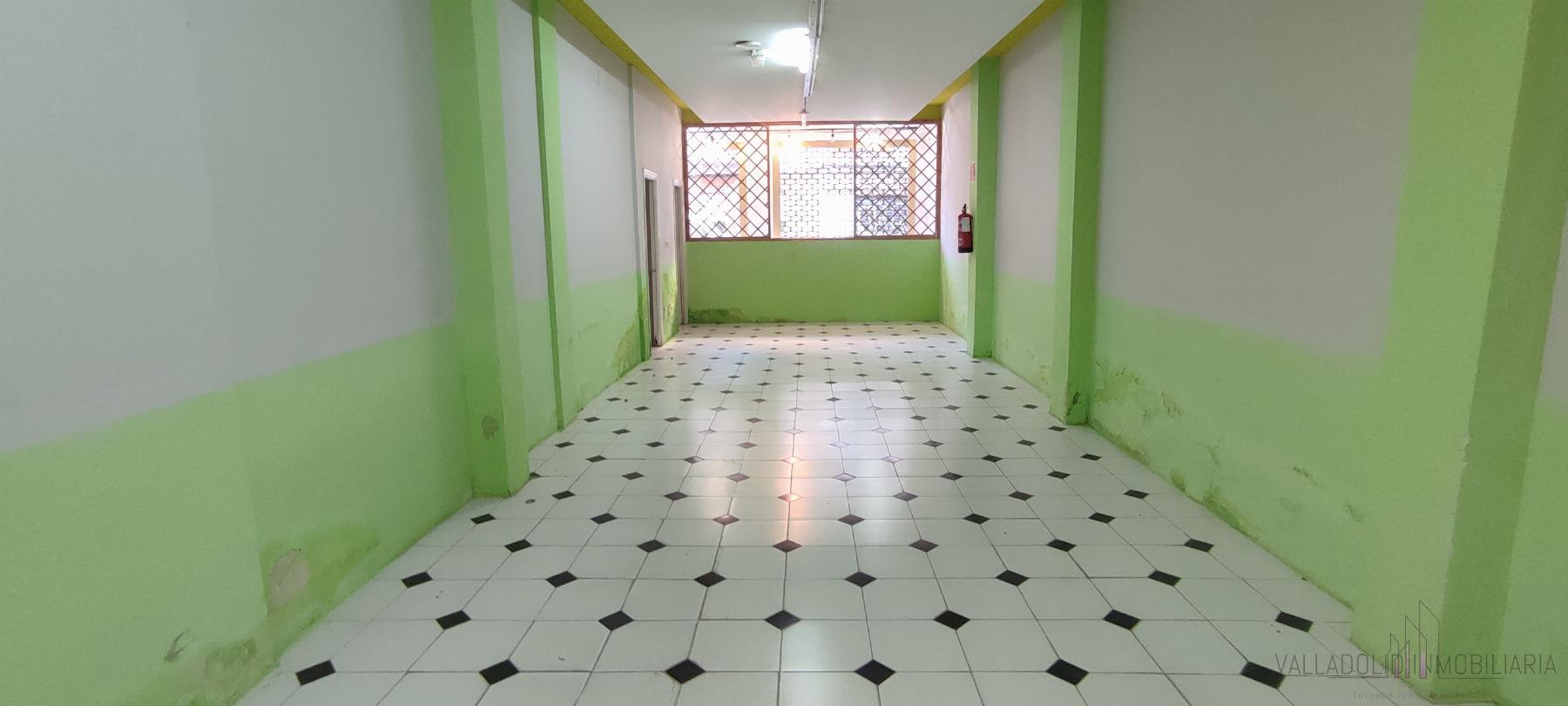 For rent of commercial in Valladolid