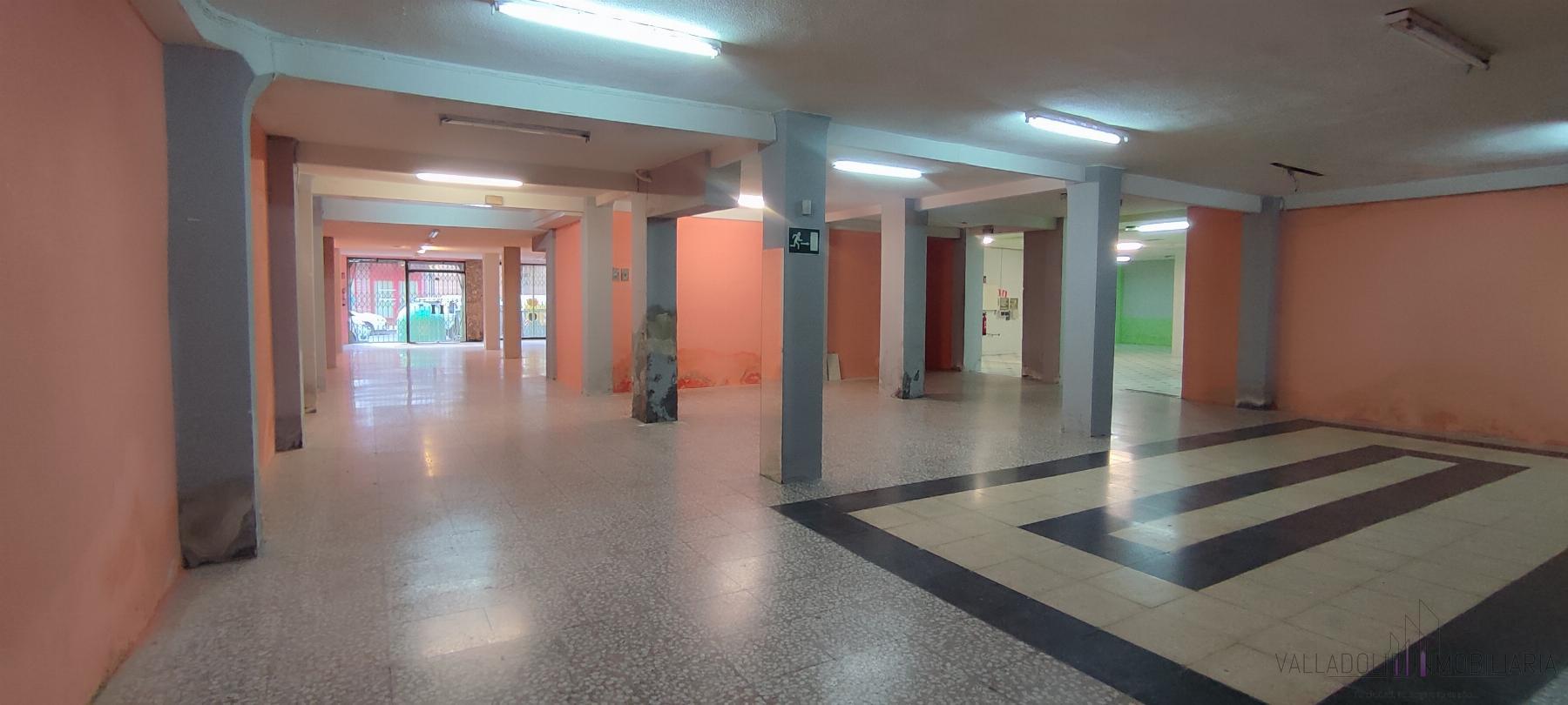 For rent of commercial in Valladolid