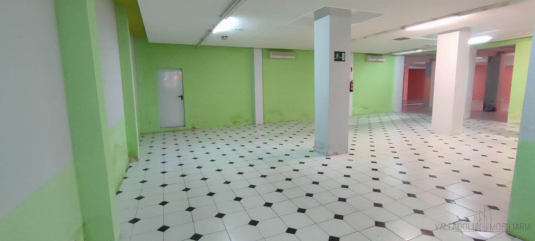 For rent of commercial in Valladolid