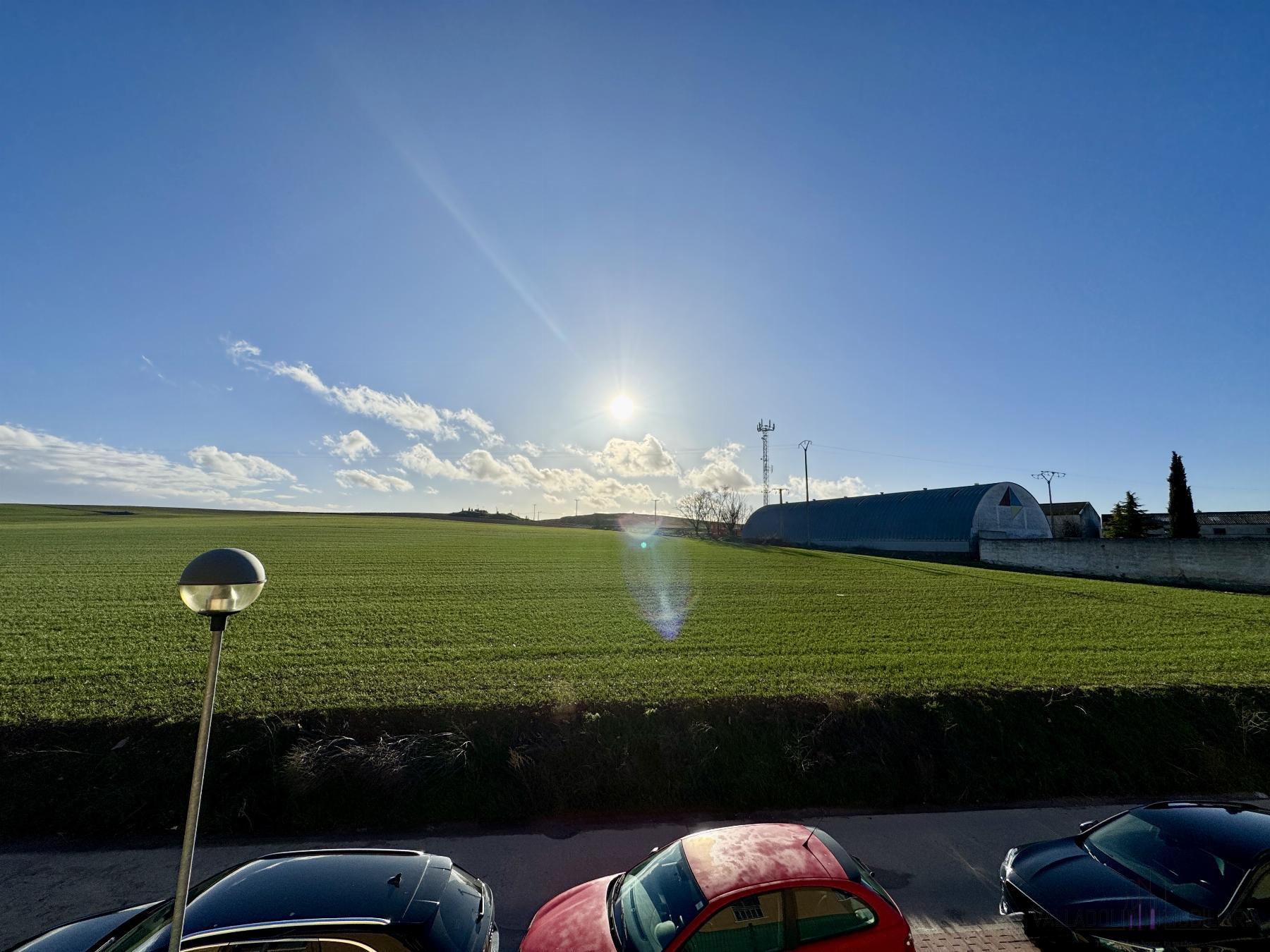 For sale of flat in Fuensaldaña