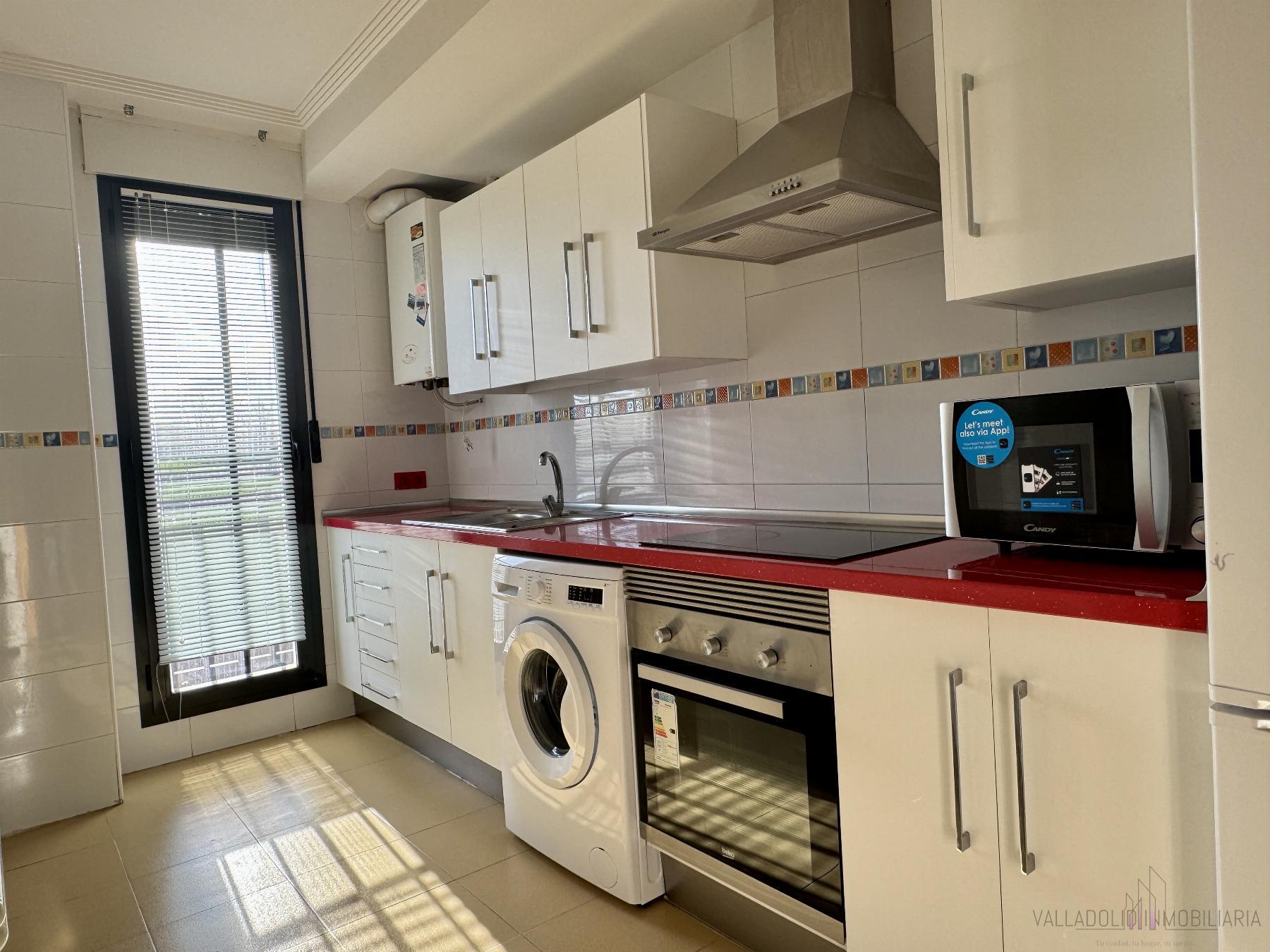 For sale of flat in Fuensaldaña