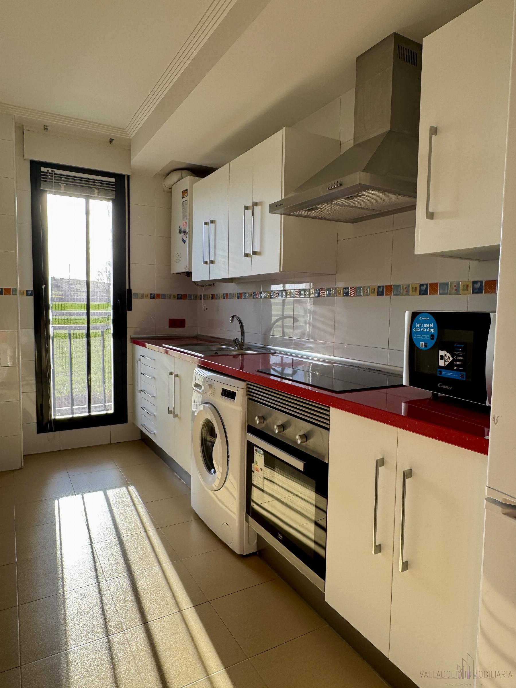 For sale of flat in Fuensaldaña