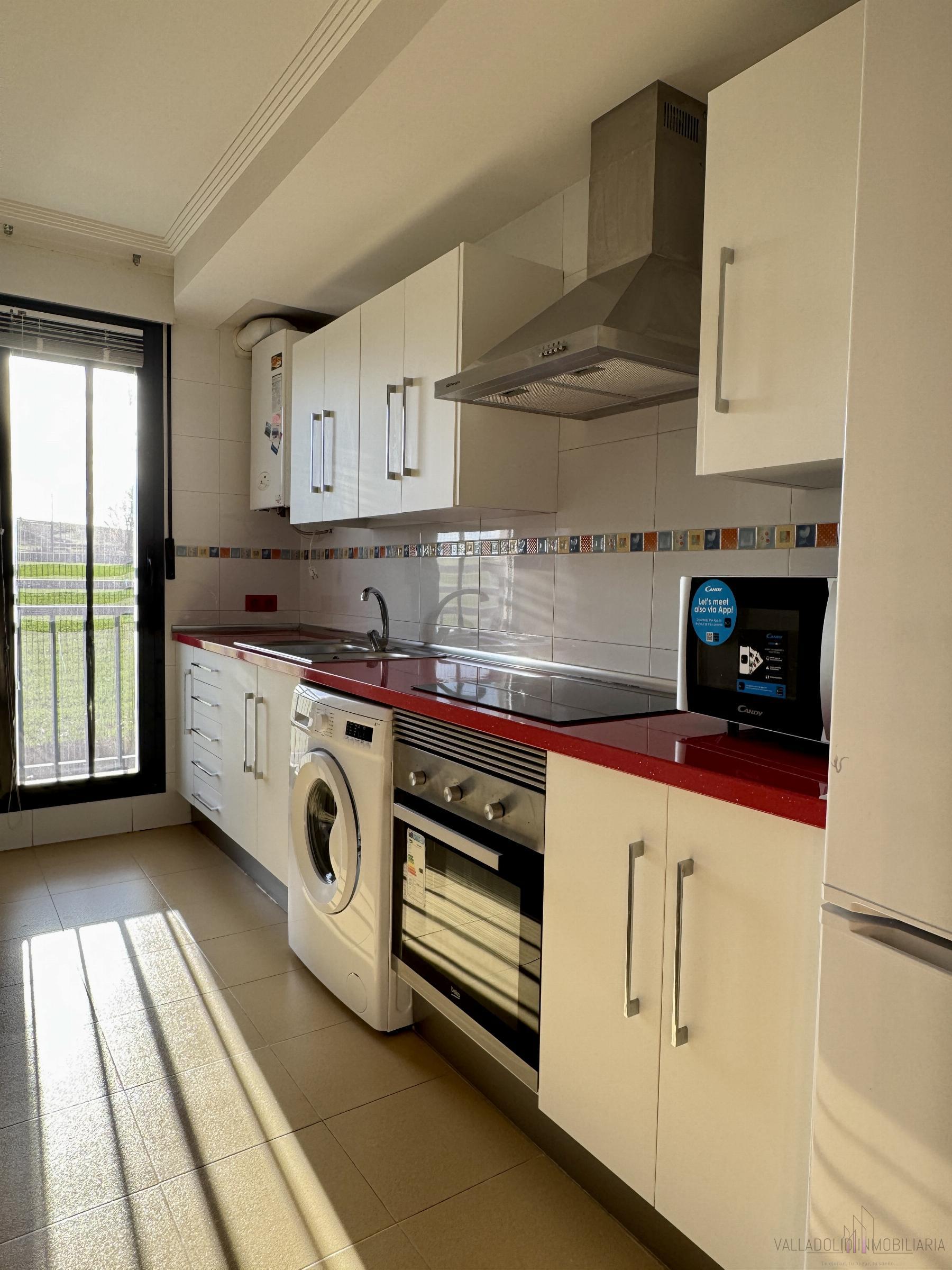 For sale of flat in Fuensaldaña