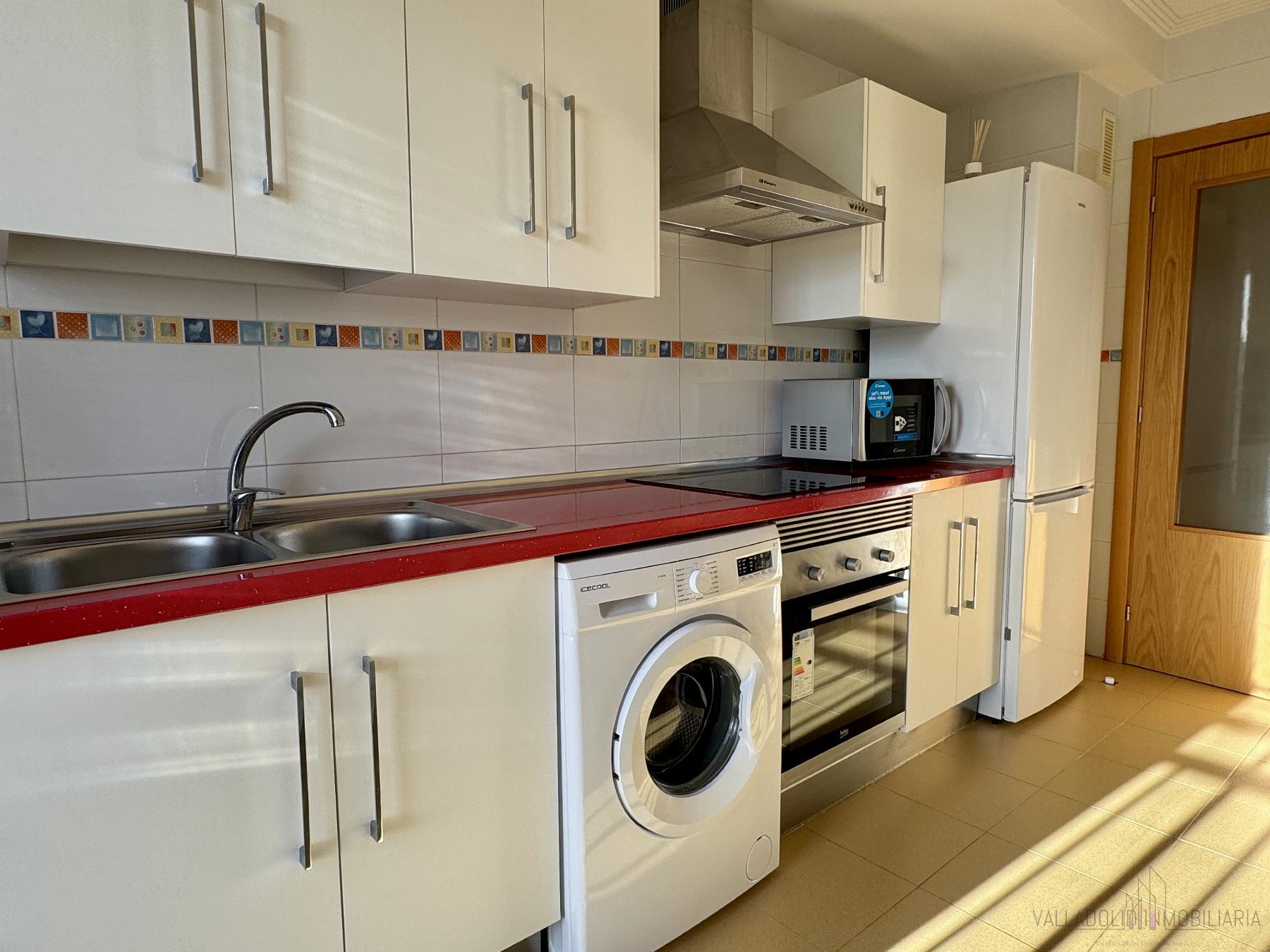 For sale of flat in Fuensaldaña