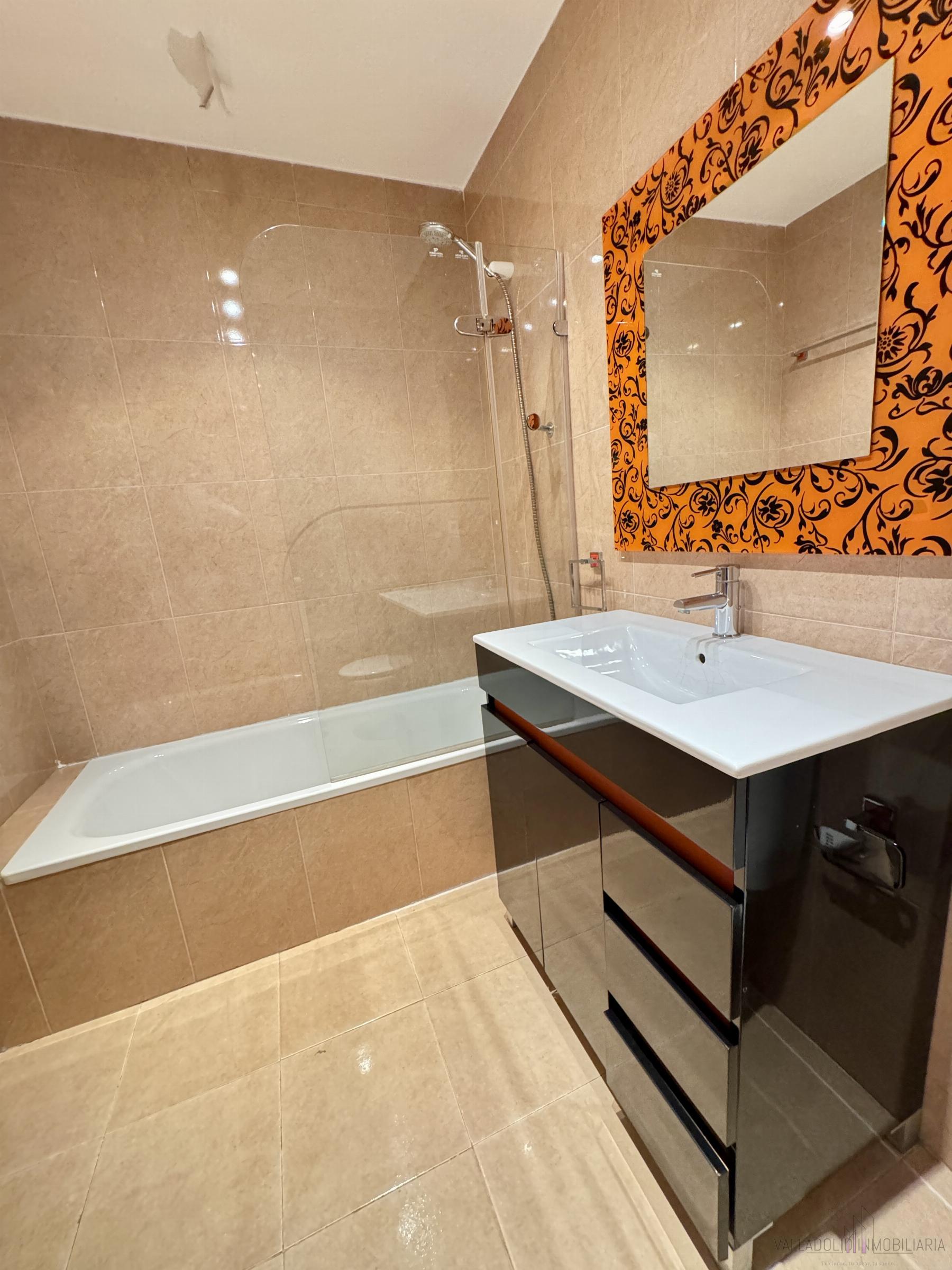 Venta de piso en Fuensaldaña