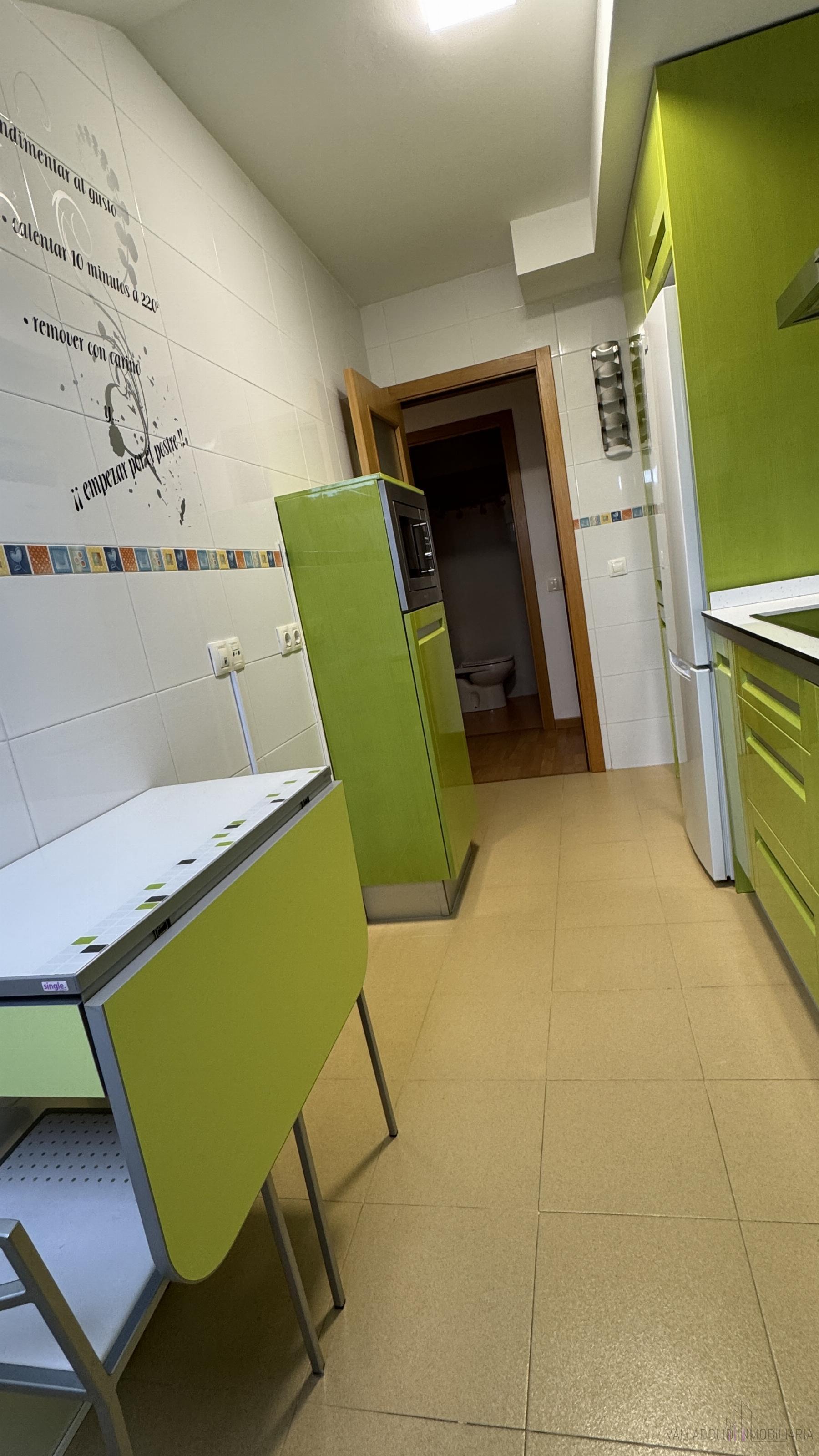 For sale of flat in Fuensaldaña