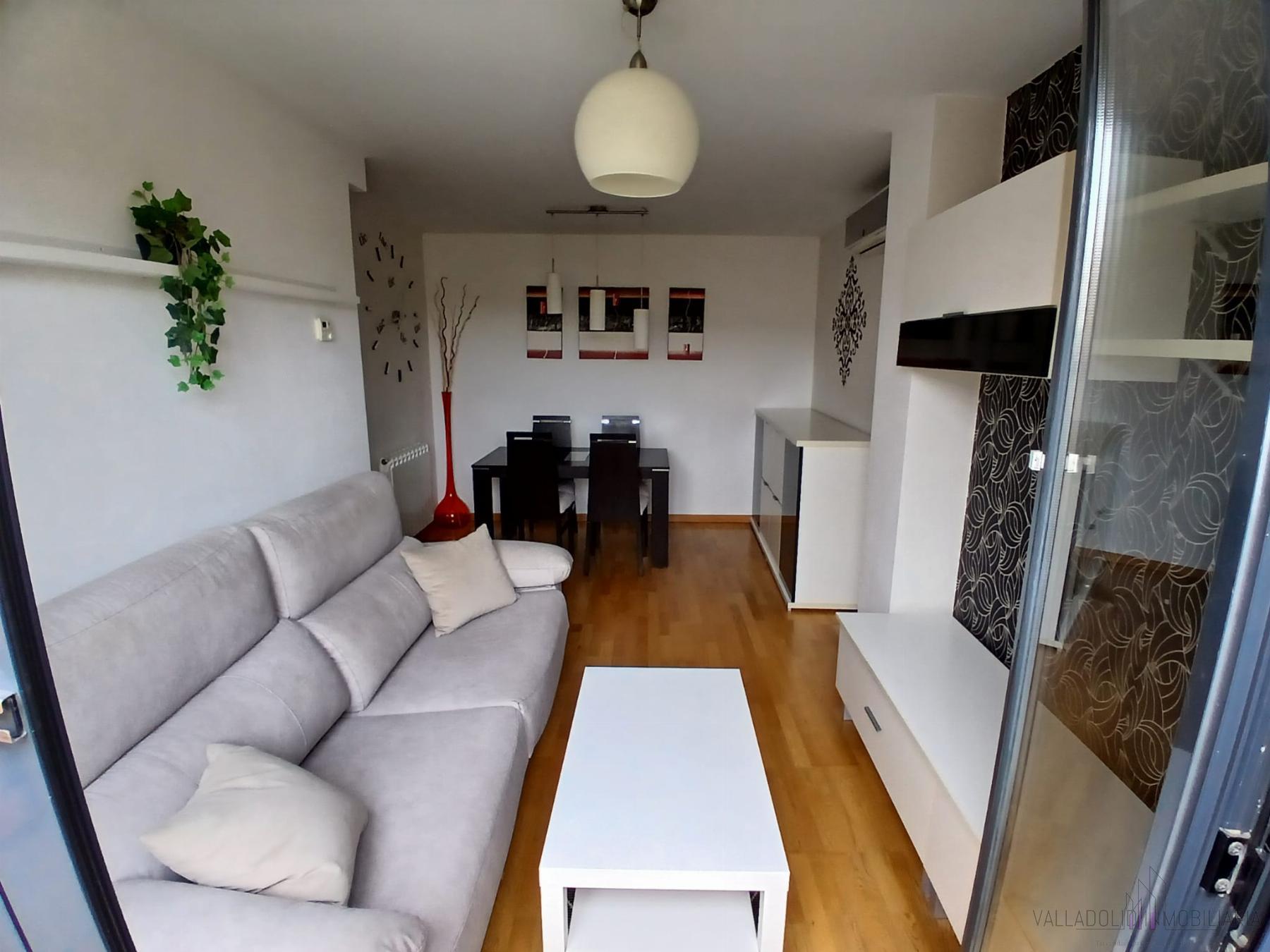 For sale of flat in Fuensaldaña