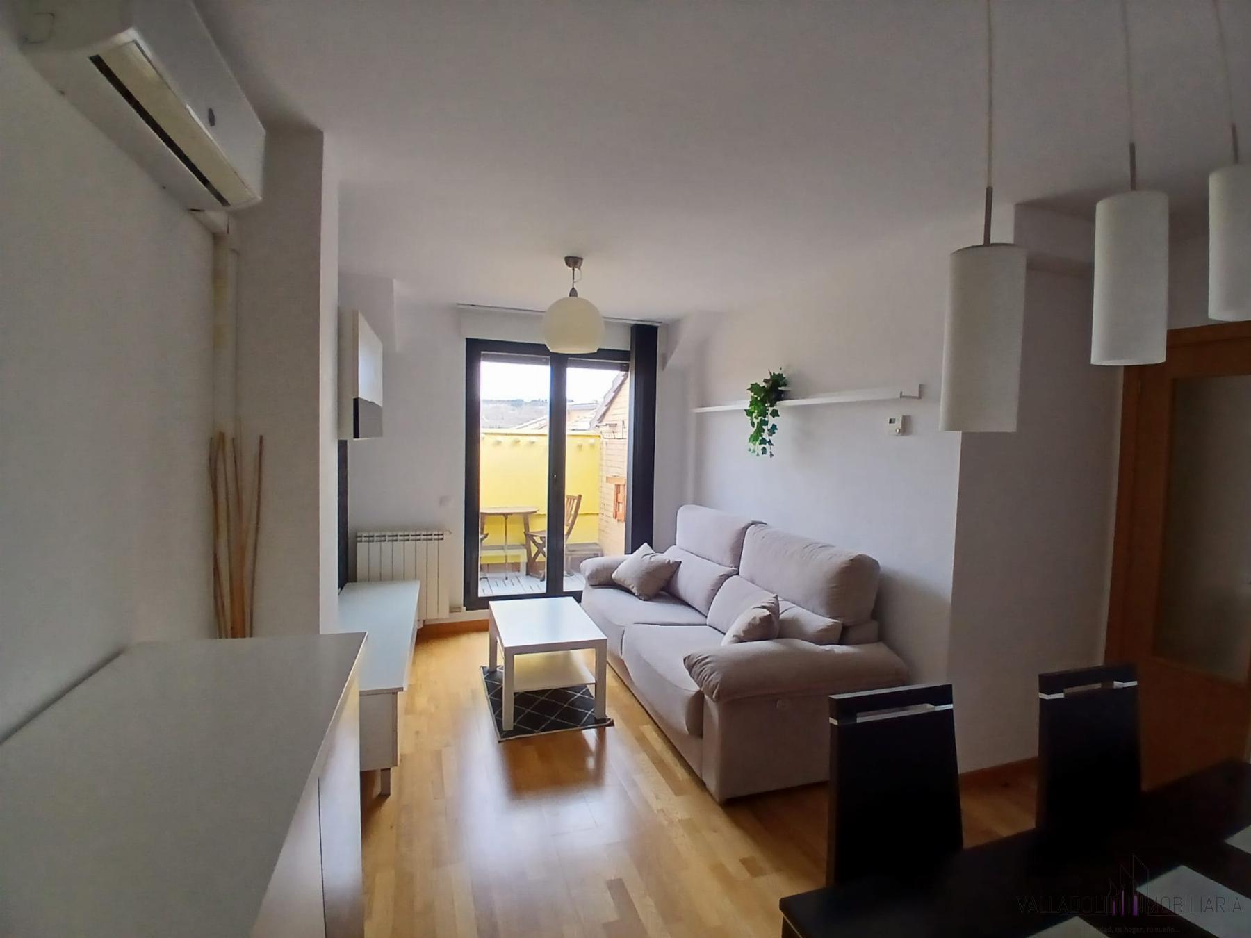For sale of flat in Fuensaldaña