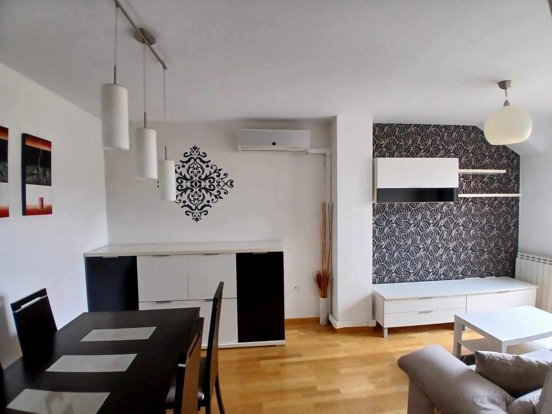 For sale of flat in Fuensaldaña