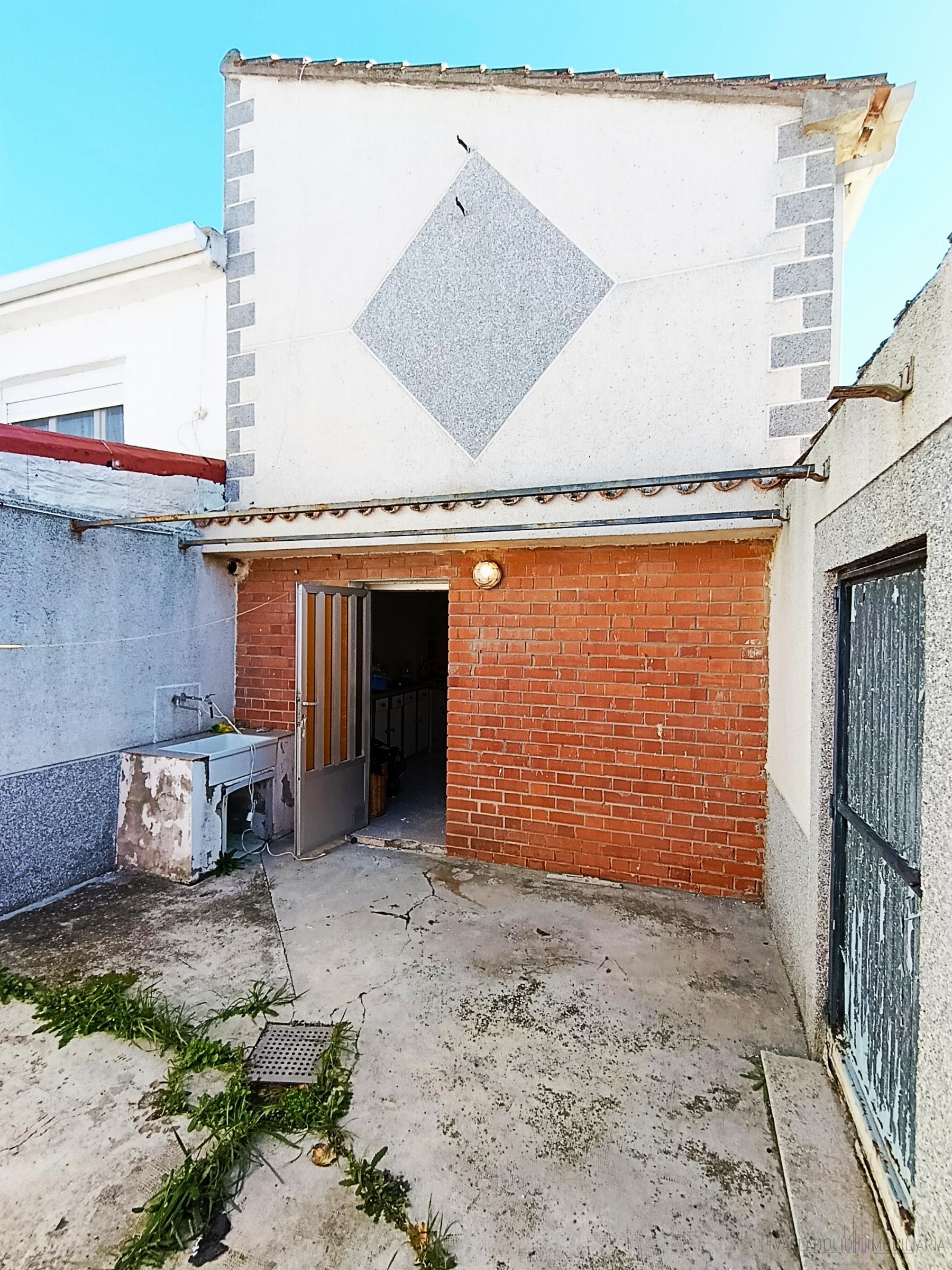 Venta de casa en Cabezón de Pisuerga