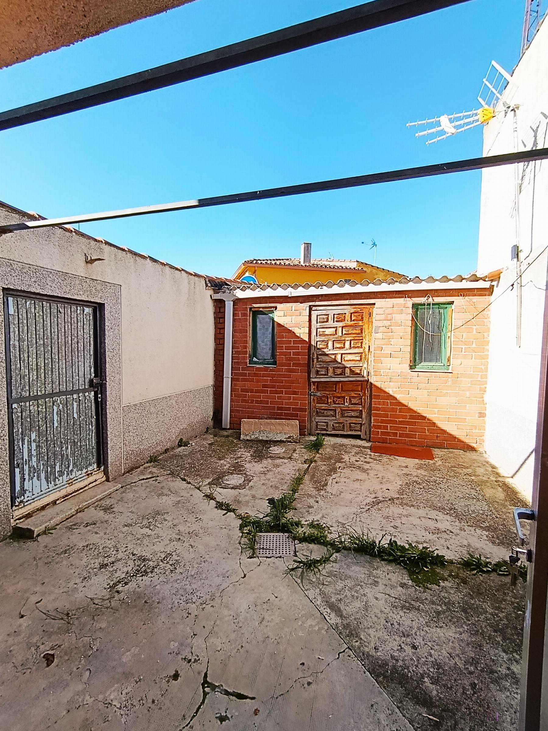 Venta de casa en Cabezón de Pisuerga