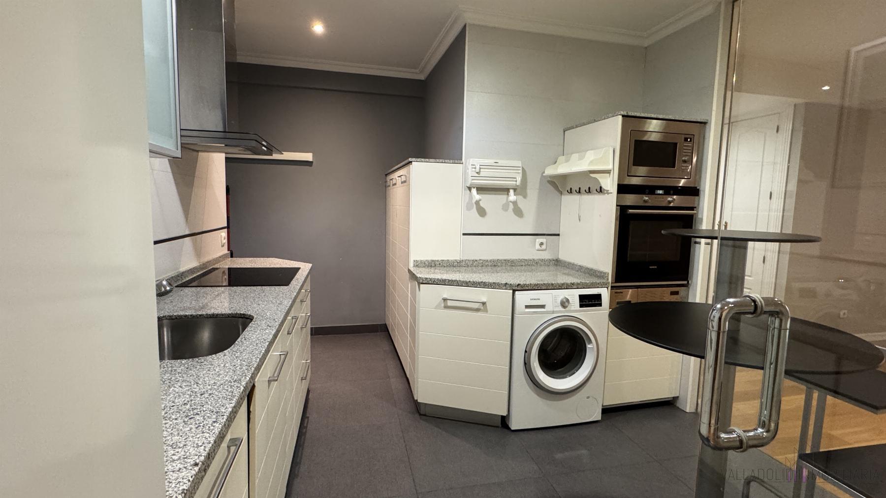 For rent of flat in Valladolid