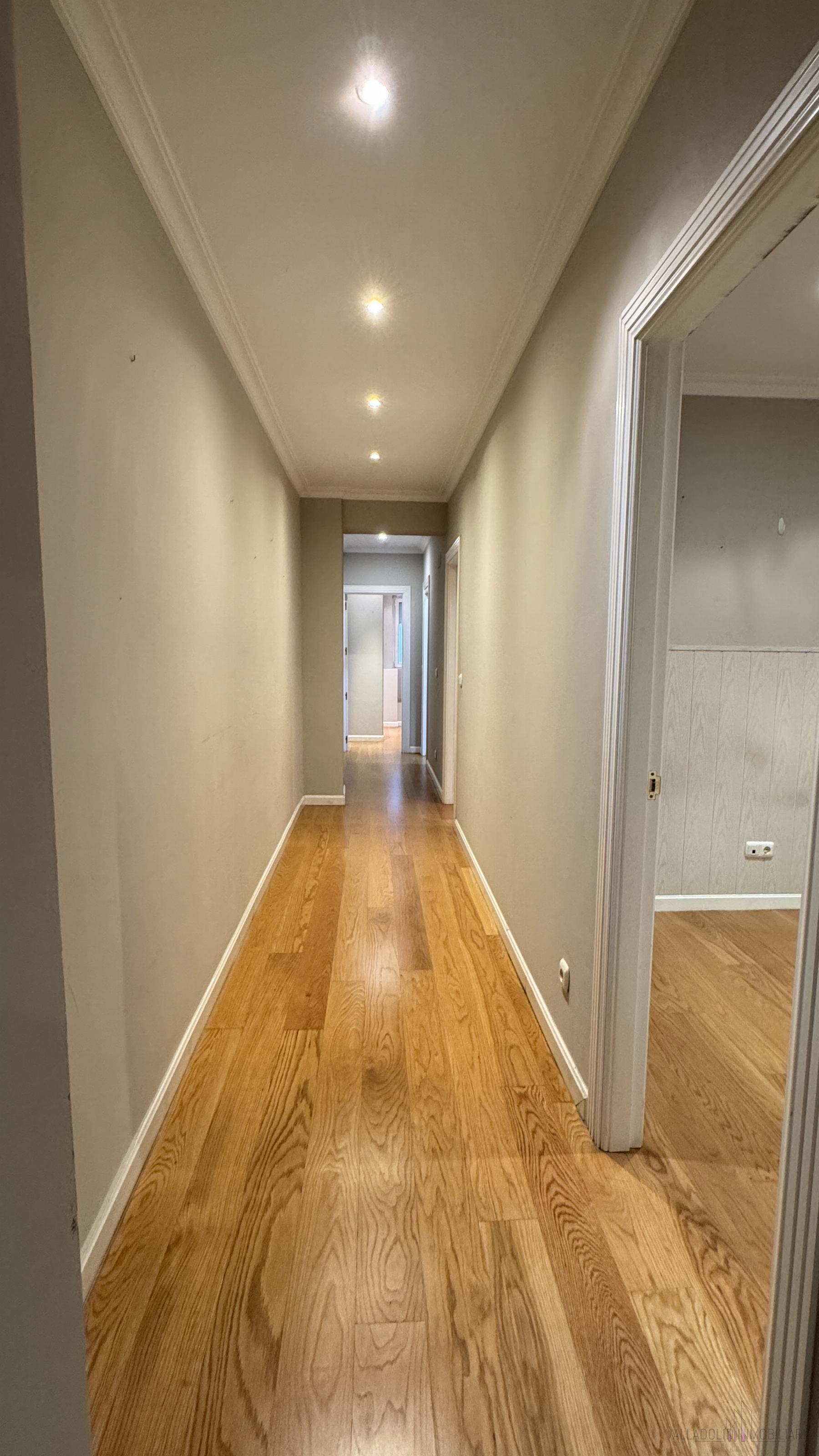 For rent of flat in Valladolid