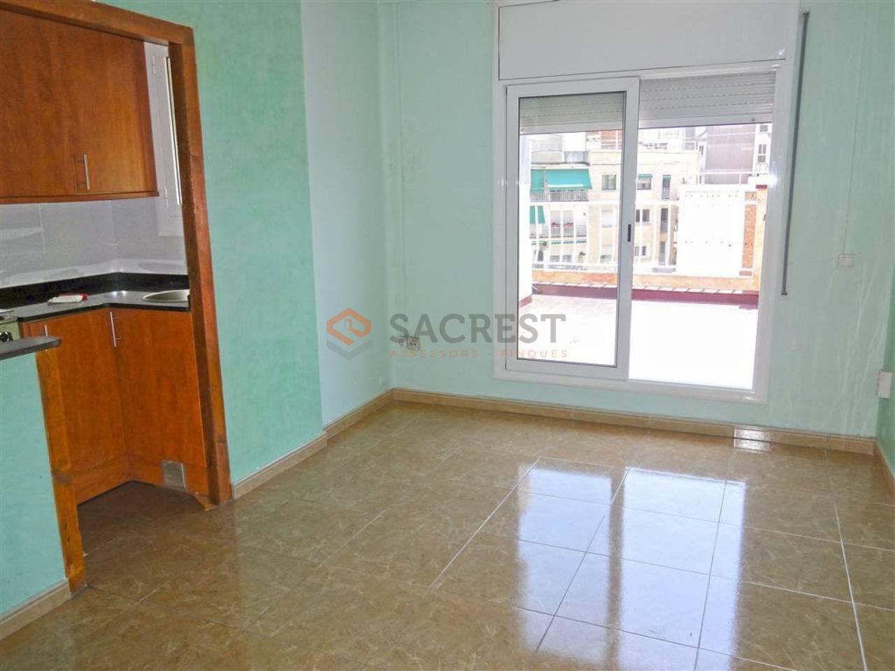 For sale of flat in Mollet del Vallès