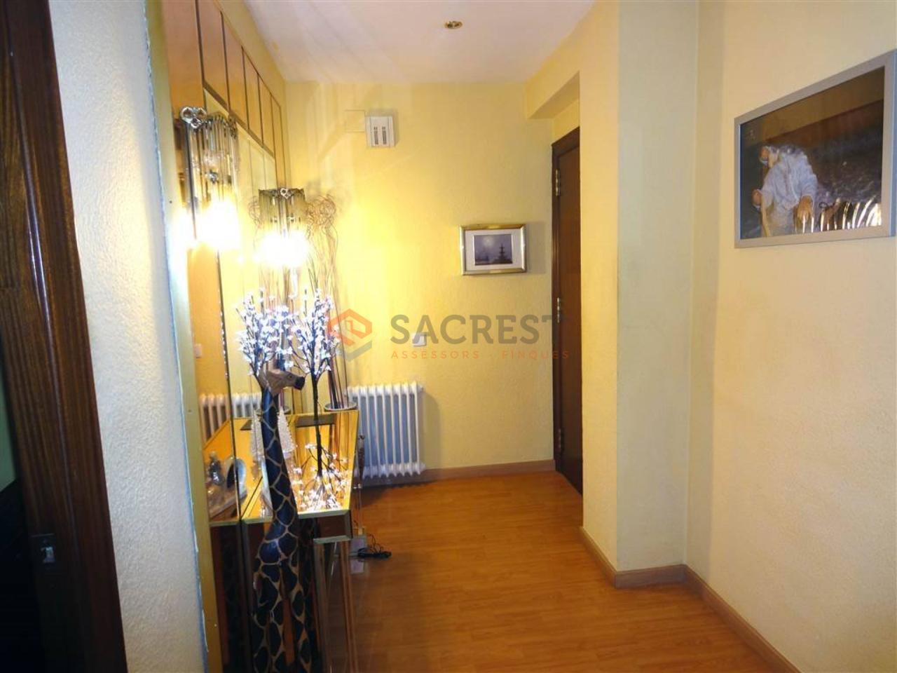 For sale of flat in Montcada i Reixac
