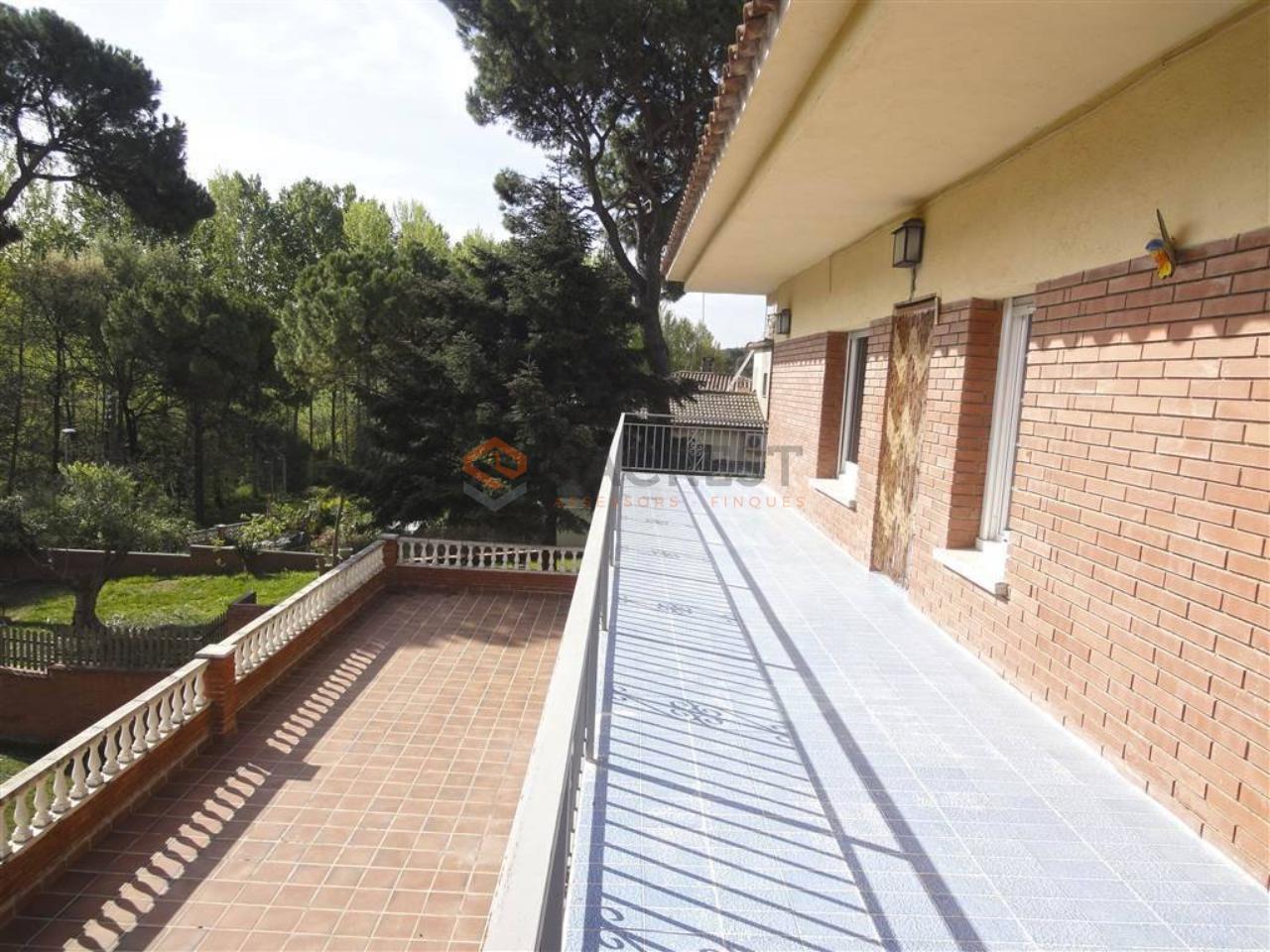 For sale of house in Cabana de Bergantiños