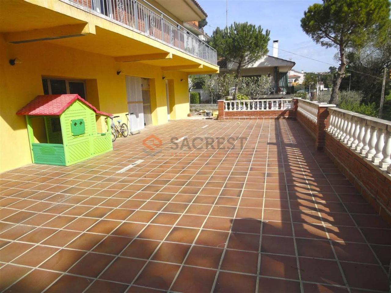 For sale of house in Cabana de Bergantiños