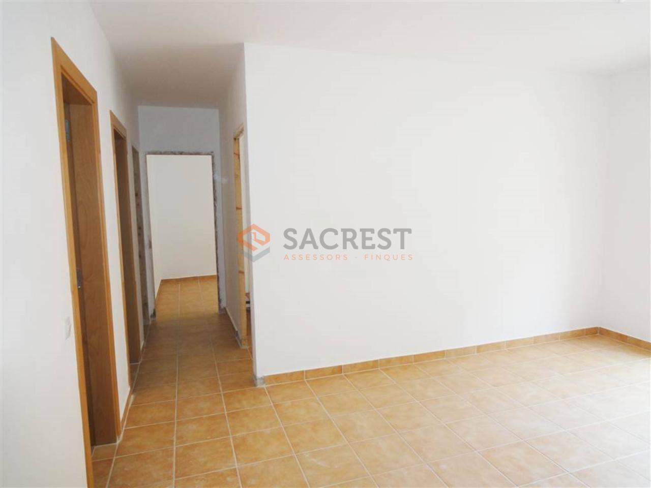 For sale of flat in Mollet del Vallès