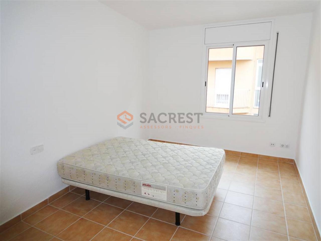 For sale of flat in Mollet del Vallès