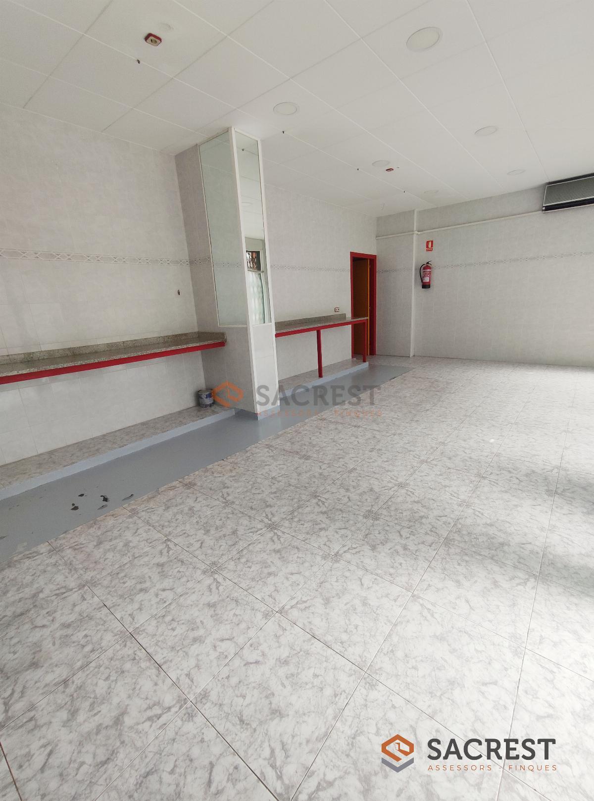 For rent of commercial in Mollet del Vallès