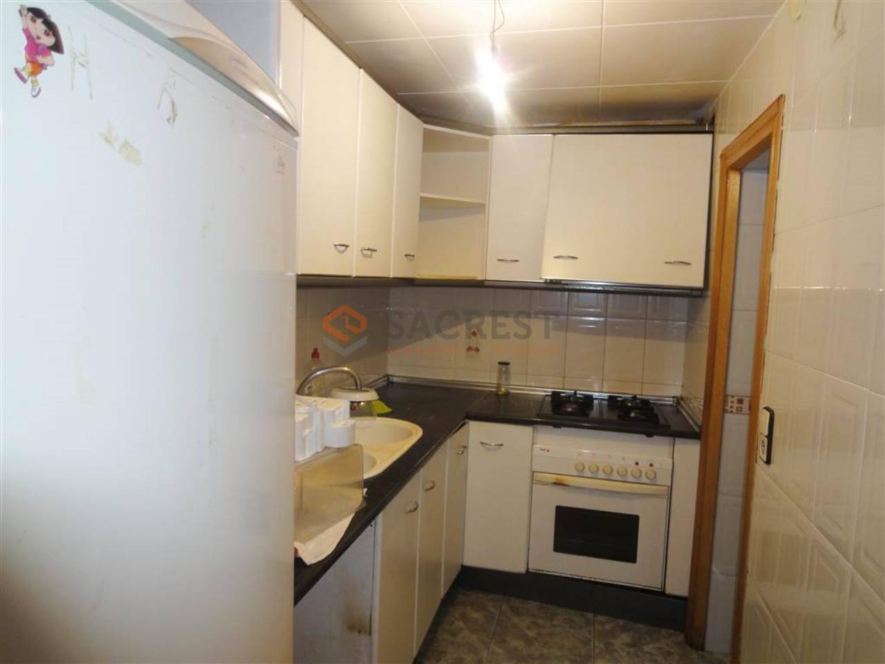 For sale of flat in Mollet del Vallès