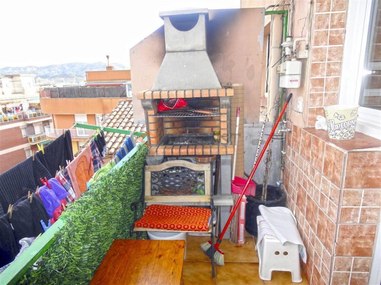 For sale of flat in Mollet del Vallès