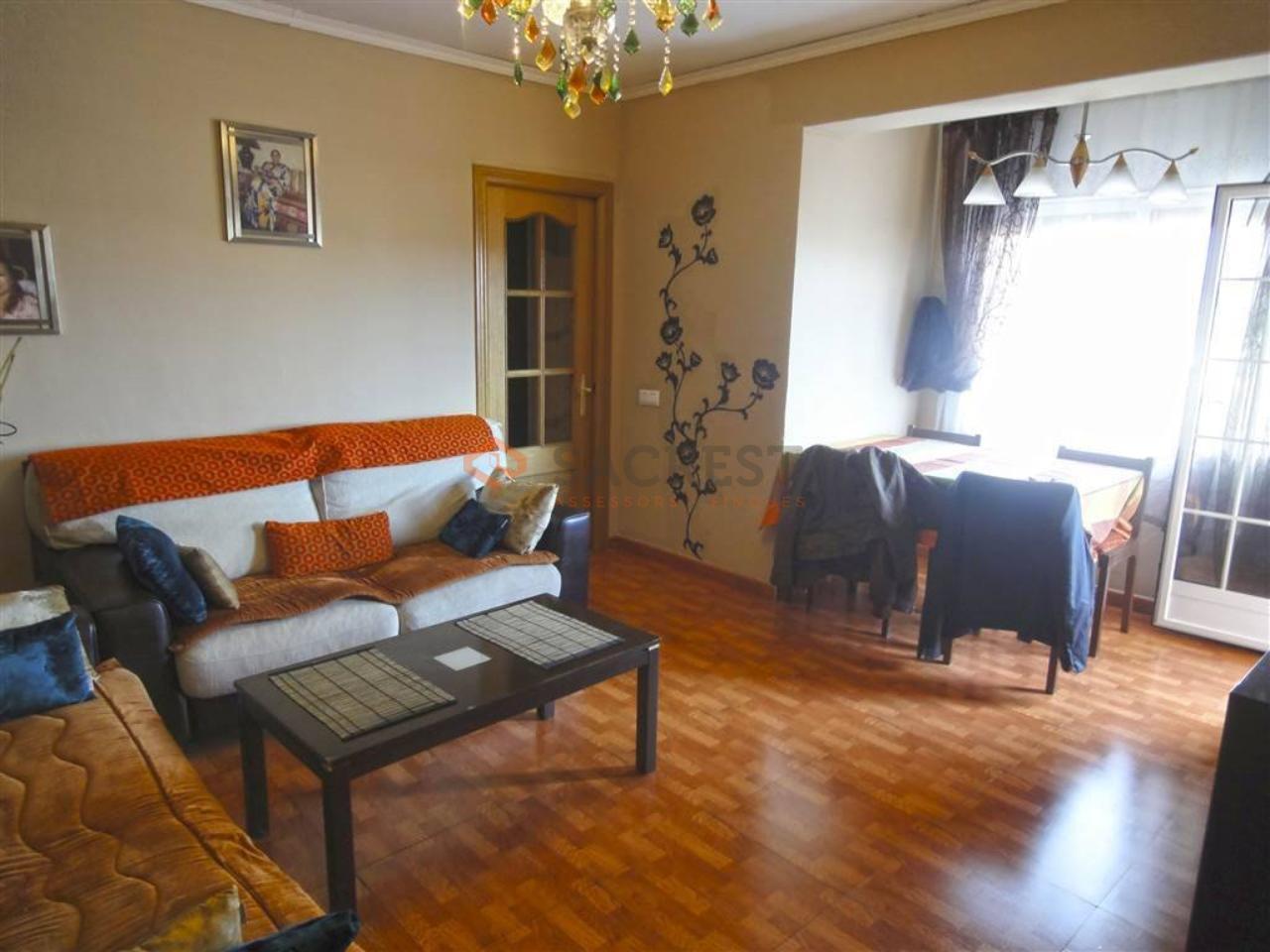 For sale of flat in Mollet del Vallès