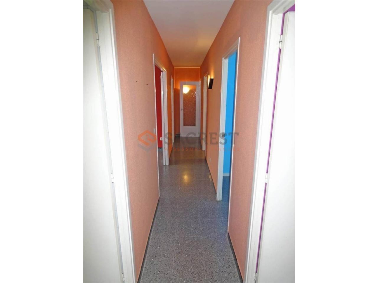 For sale of flat in Mollet del Vallès