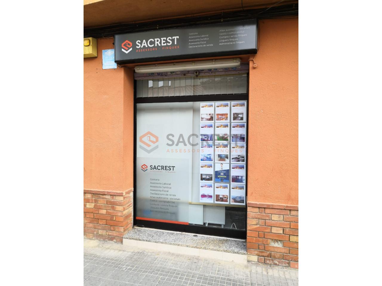 Venta de local comercial en Mollet del Vallès