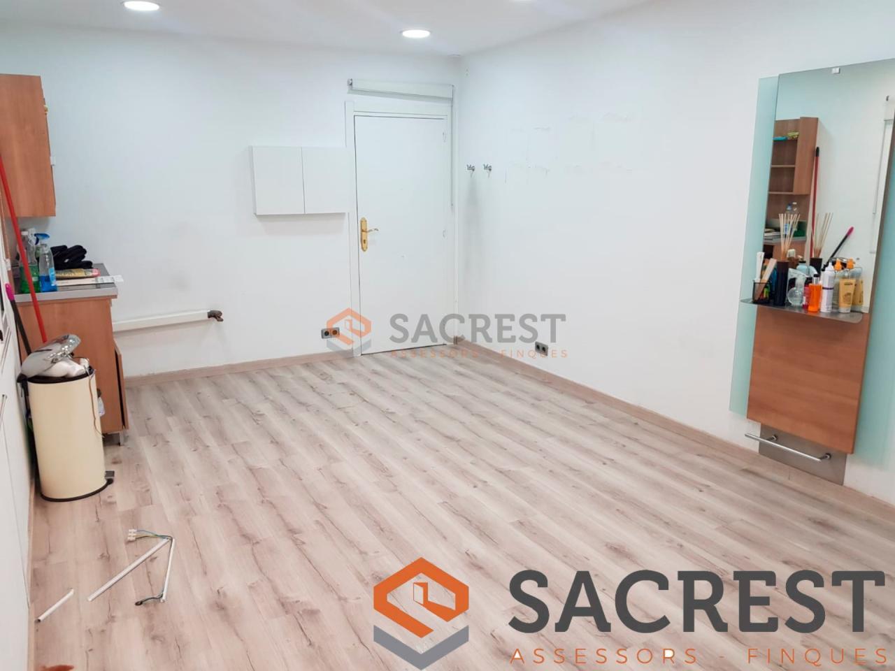 For sale of commercial in Mollet del Vallès