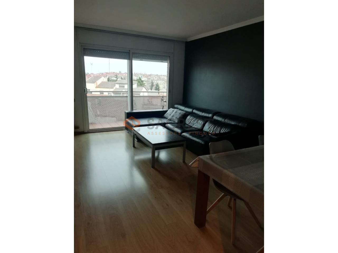 For sale of flat in Mollet del Vallès