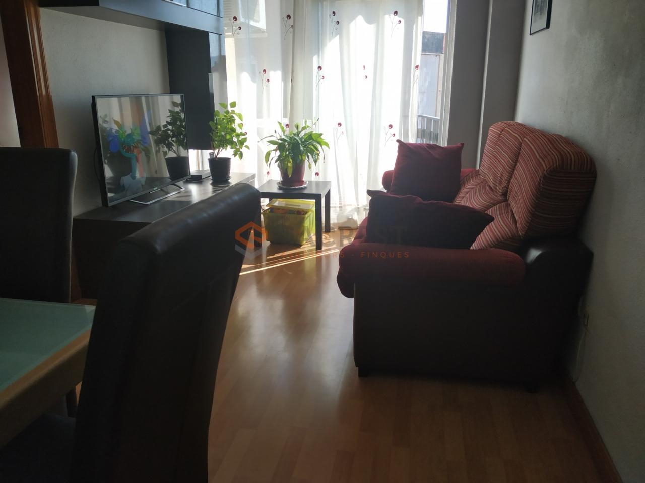 For sale of flat in Mollet del Vallès