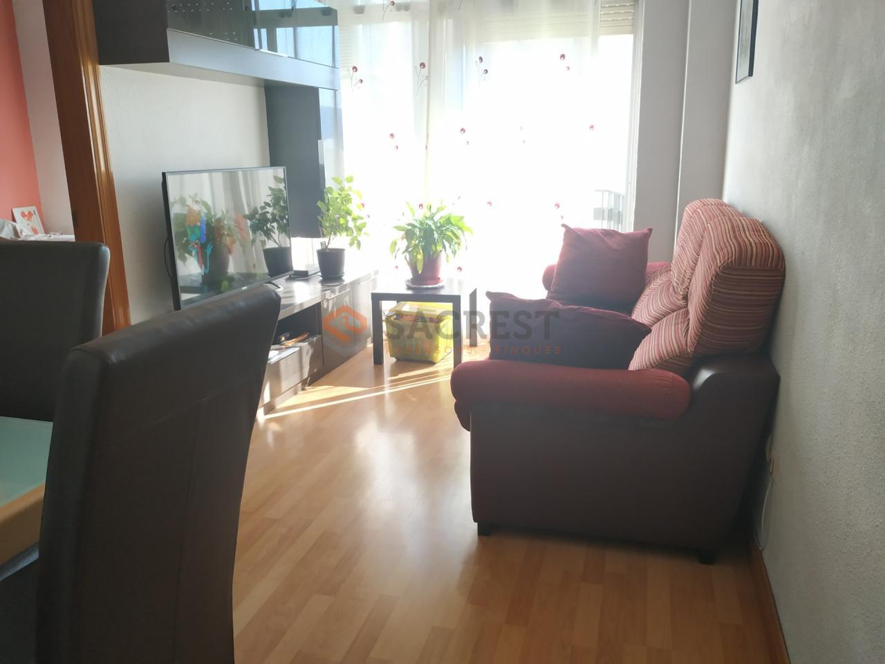 For sale of flat in Mollet del Vallès