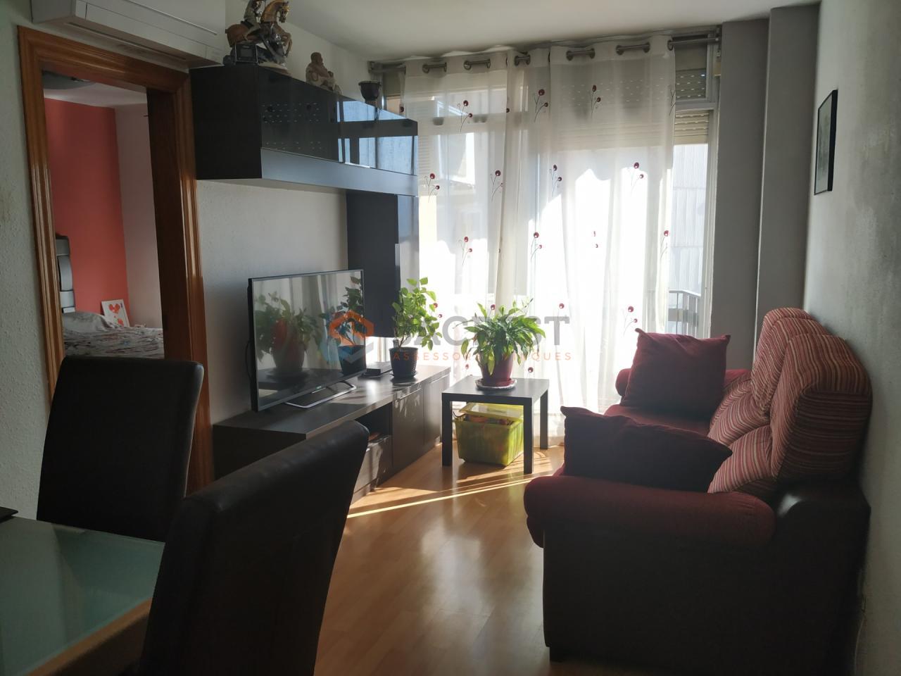 For sale of flat in Mollet del Vallès