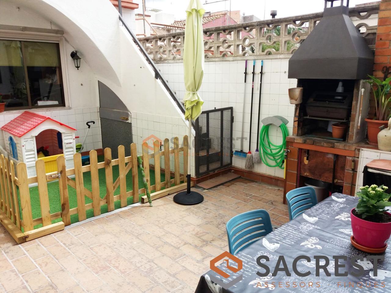 For sale of house in Mollet del Vallès