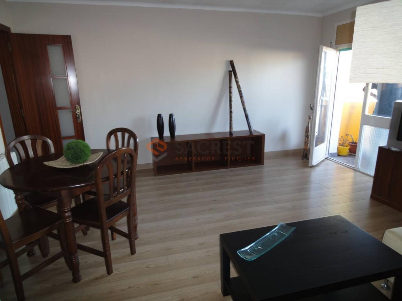 For sale of flat in Mollet del Vallès