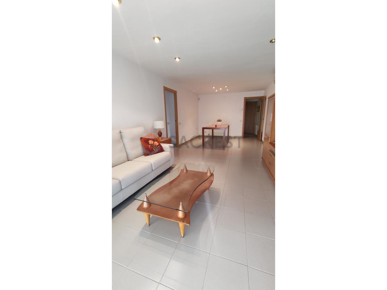 For sale of flat in Mollet del Vallès