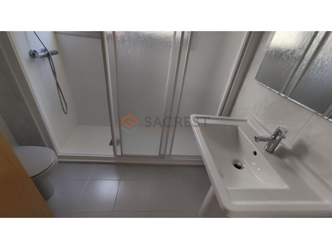 For sale of flat in Mollet del Vallès