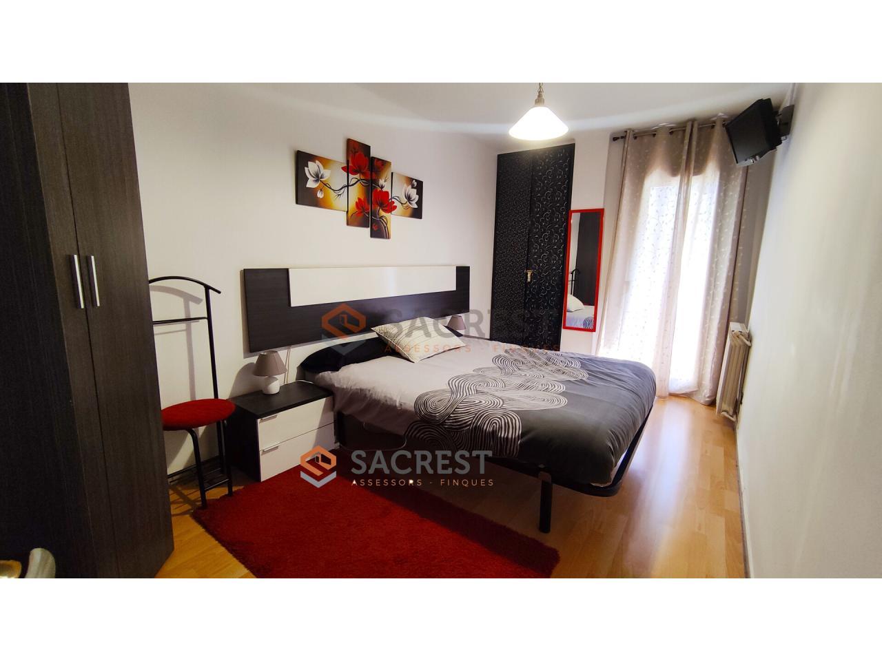 For sale of flat in Mollet del Vallès