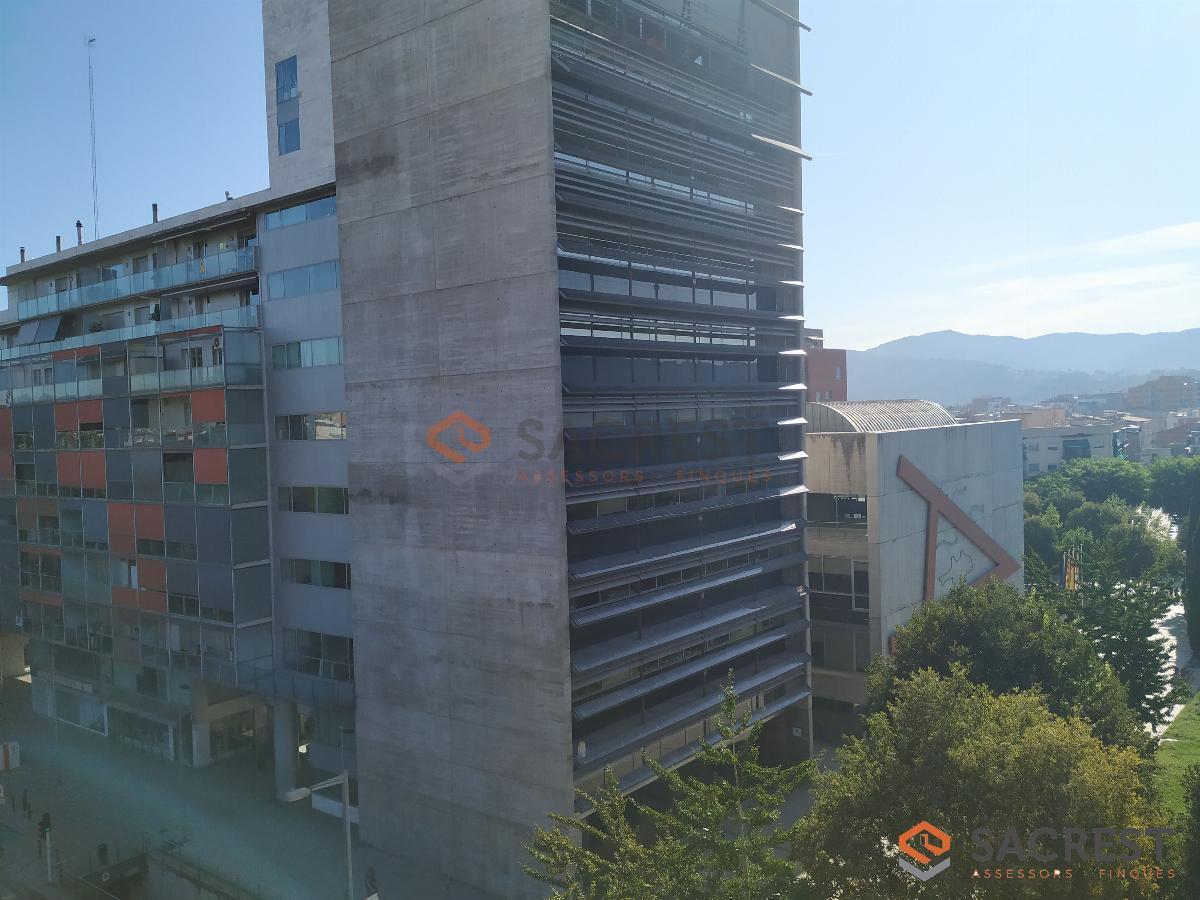 Venta de local comercial en Mollet del Vallès