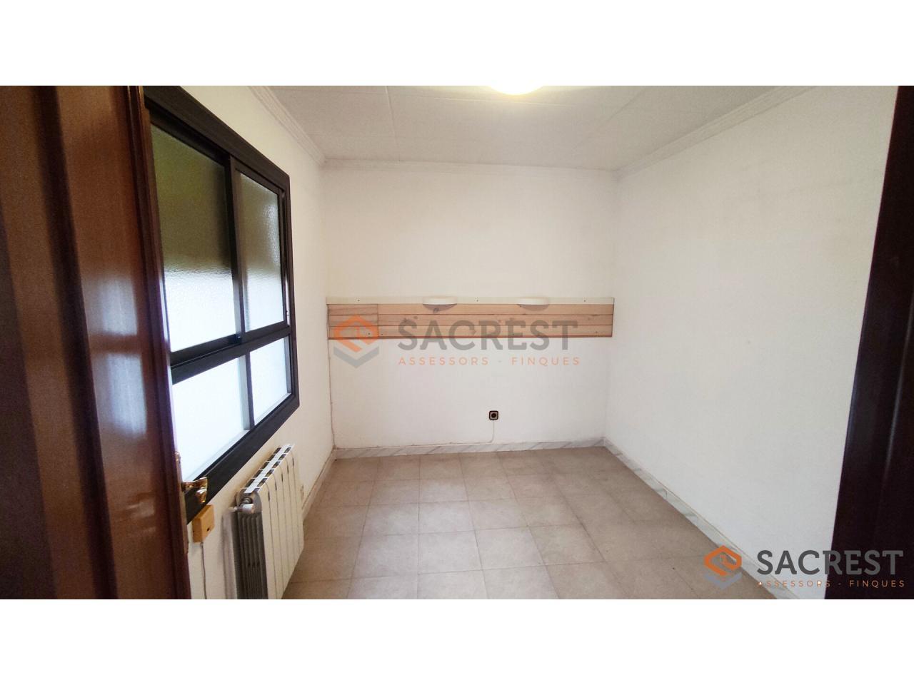 For sale of penthouse in Mollet del Vallès