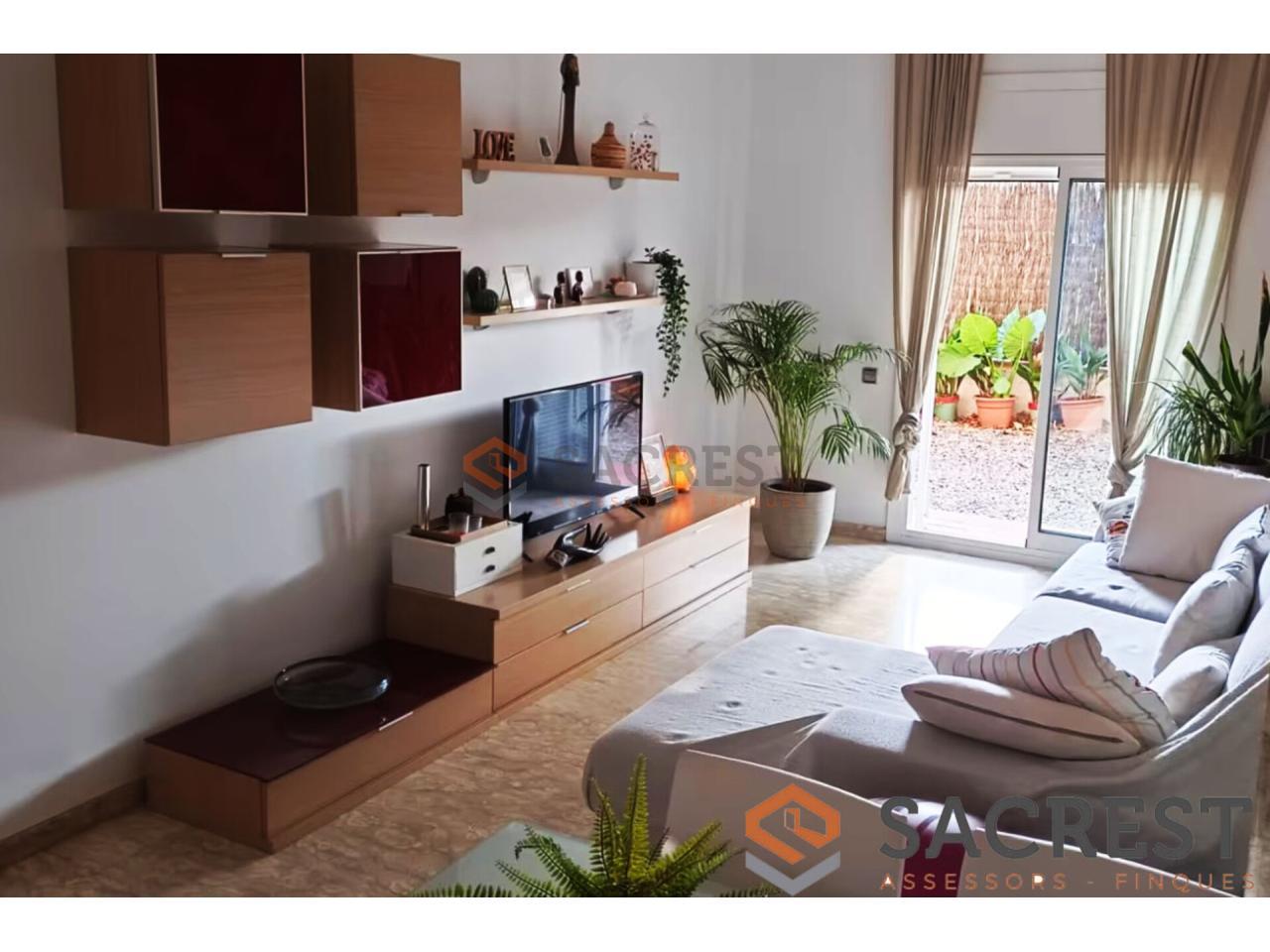 For sale of flat in Mollet del Vallès