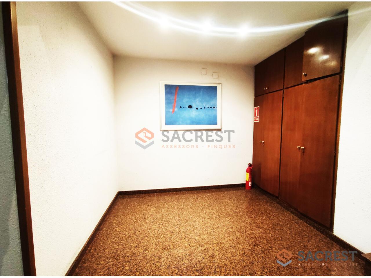 For rent of commercial in Mollet del Vallès