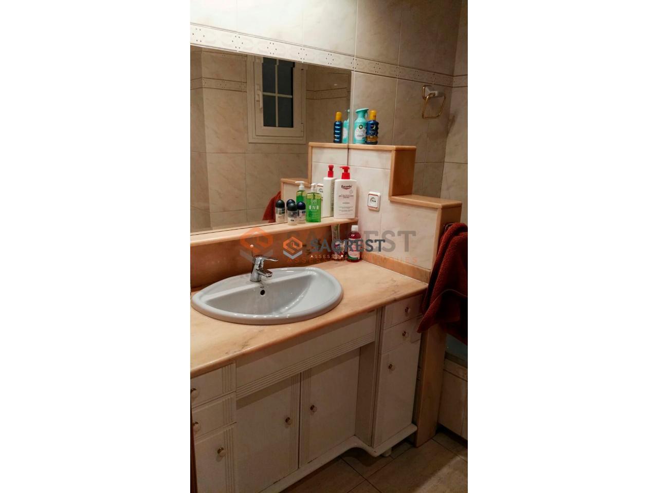 For sale of flat in Mollet del Vallès